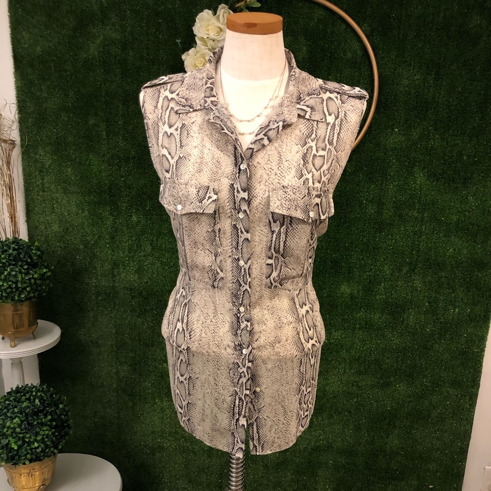 Women’s tops